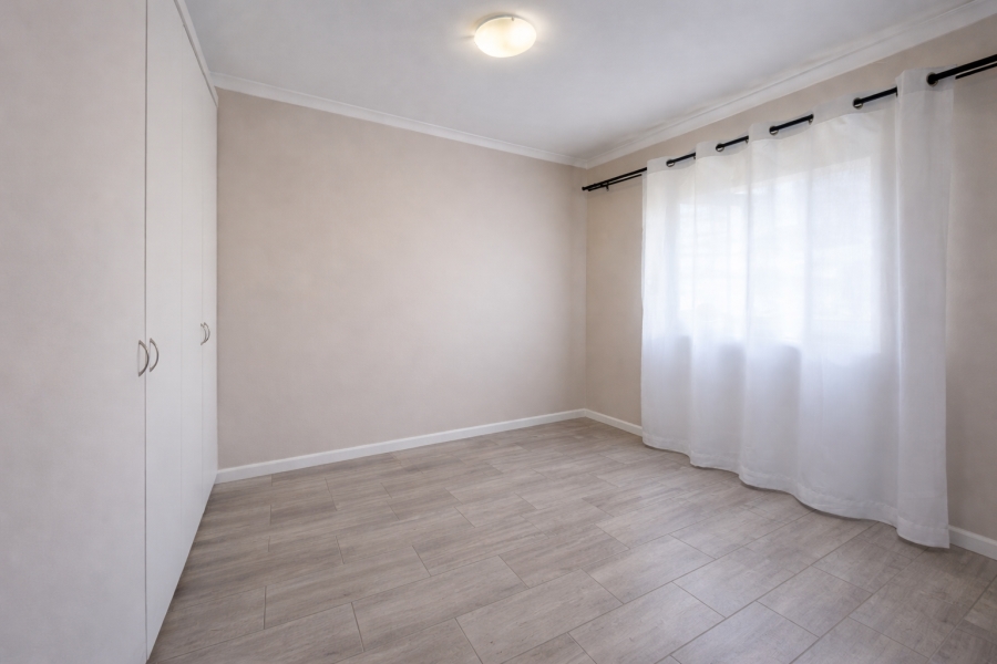 To Let 2 Bedroom Property for Rent in Parklands North Western Cape